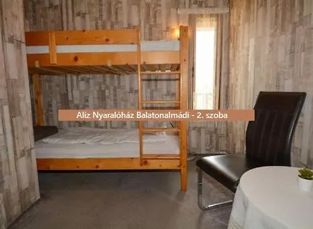 Σπίτι διακοπών Aliz Nyaralohaz