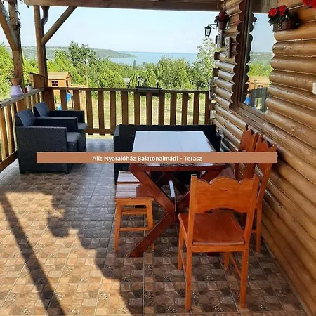 Σπίτι διακοπών Aliz Nyaralohaz